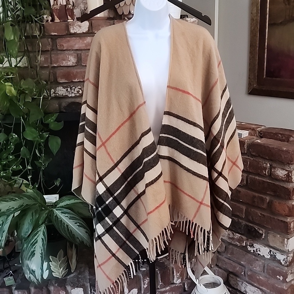 James Pringle Weavers Wool Plaid Shawl Wrap – Fringe Poncho